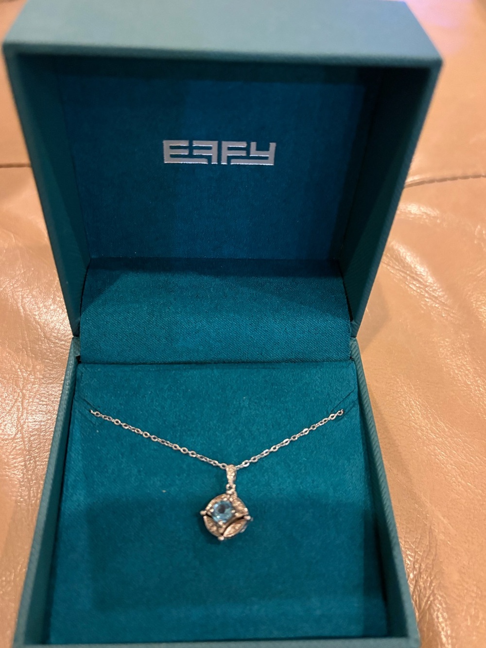 Effy sterling silver pendant with 0.0 4 Tw round diamond H/high color I1 clarity